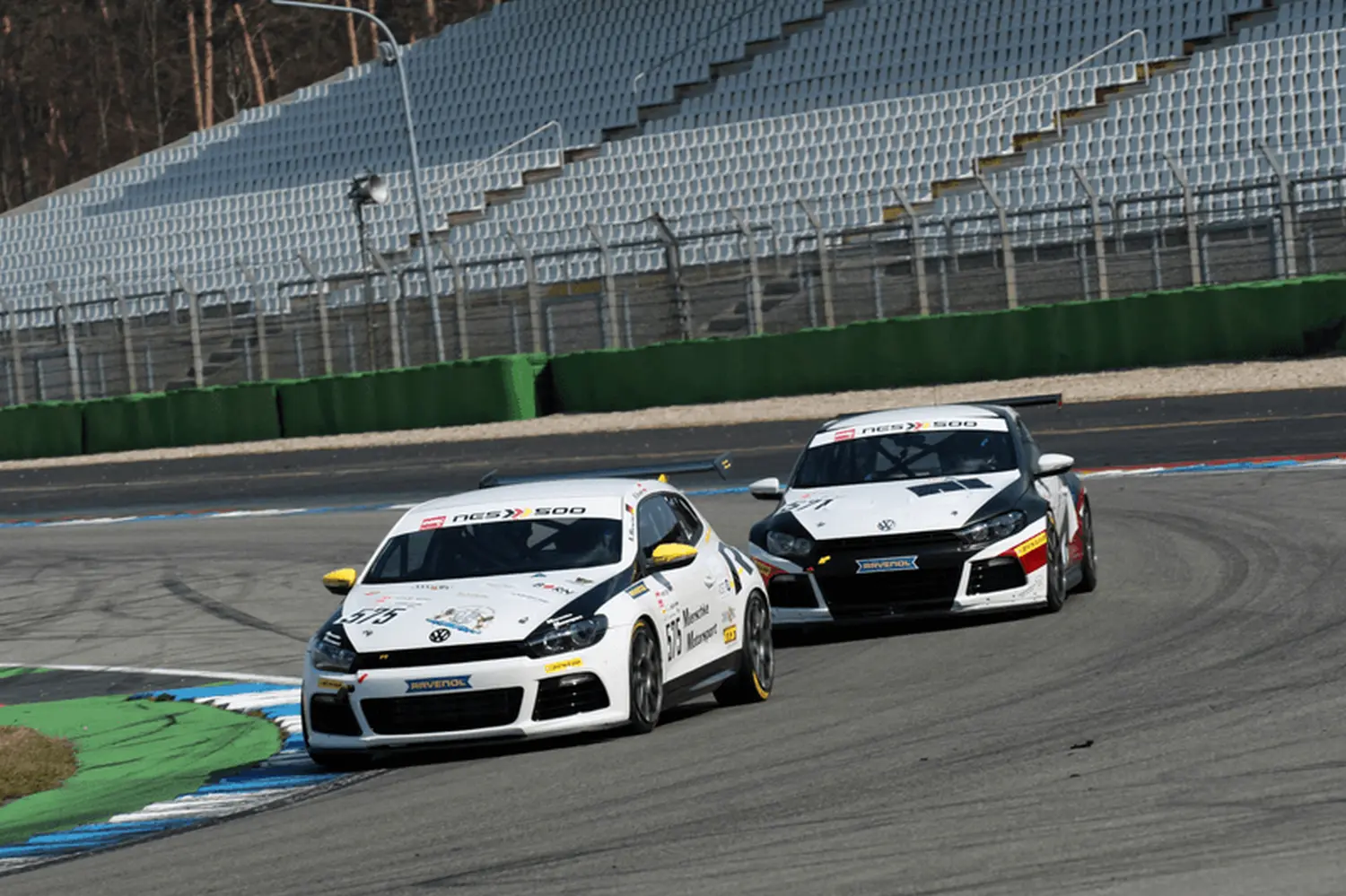 2019 NES500 & VLN